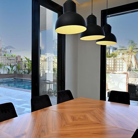 Villa Six Eilat Bagian luar foto