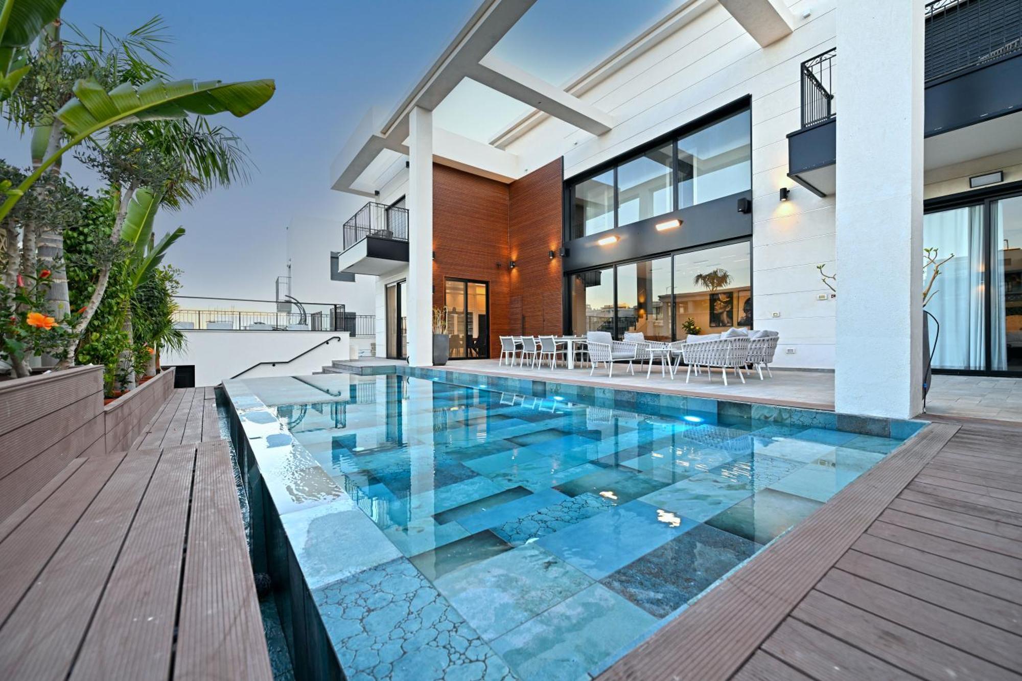 Villa Six Eilat Bagian luar foto