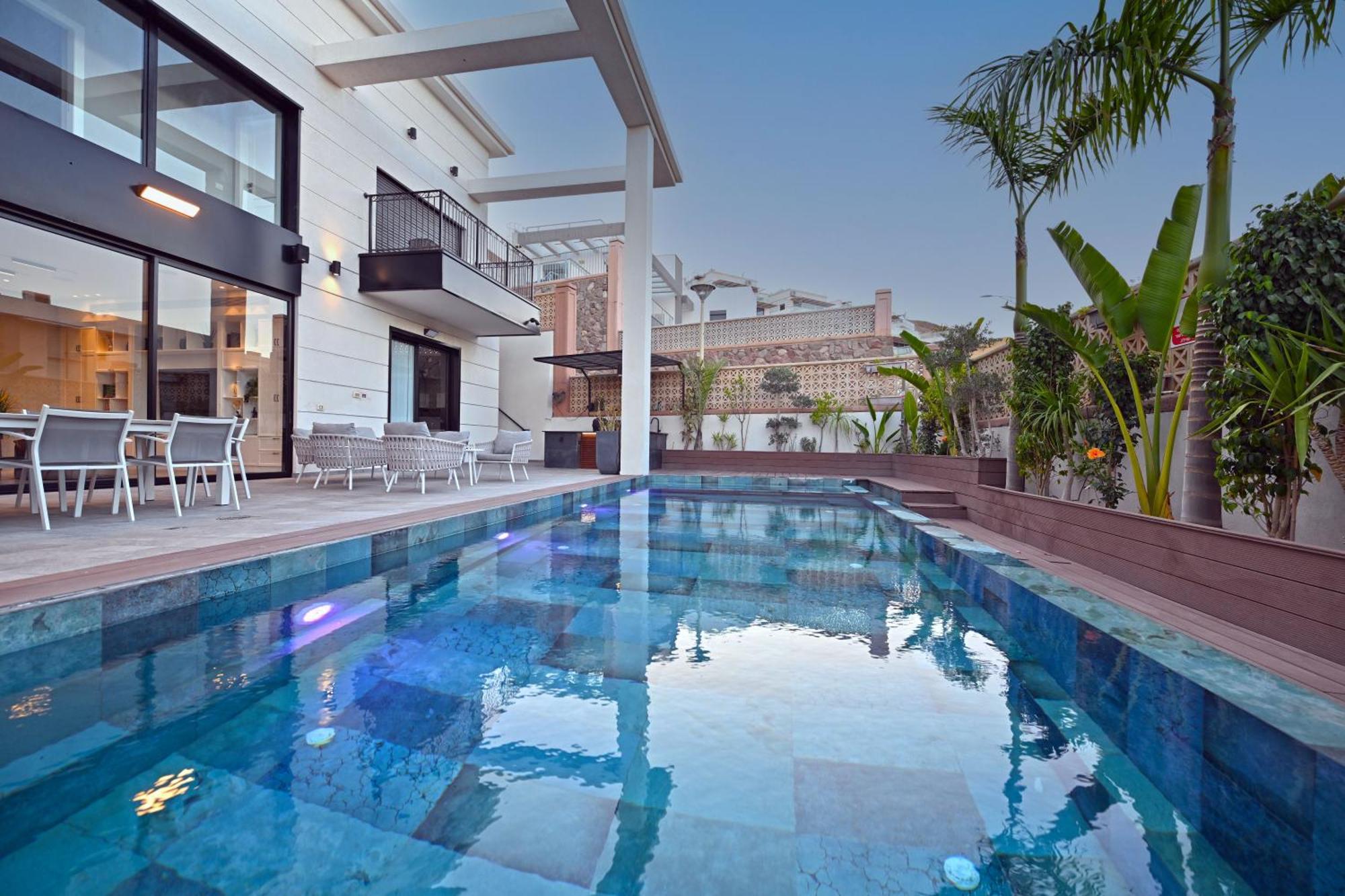 Villa Six Eilat Bagian luar foto